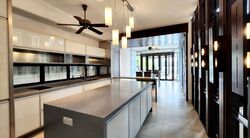 Ocean Drive (D4), Detached #389053001